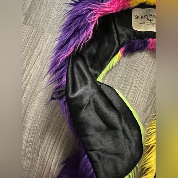 🌈 SpiritHoods Faux Fur Hood  🌈 - Picture 6 of 9